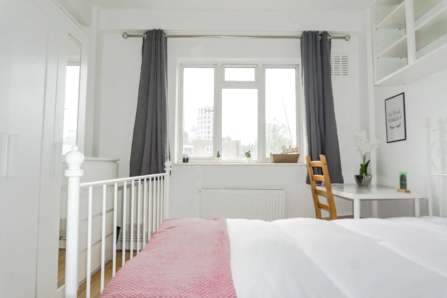 Room Cavendish Street in Greater London