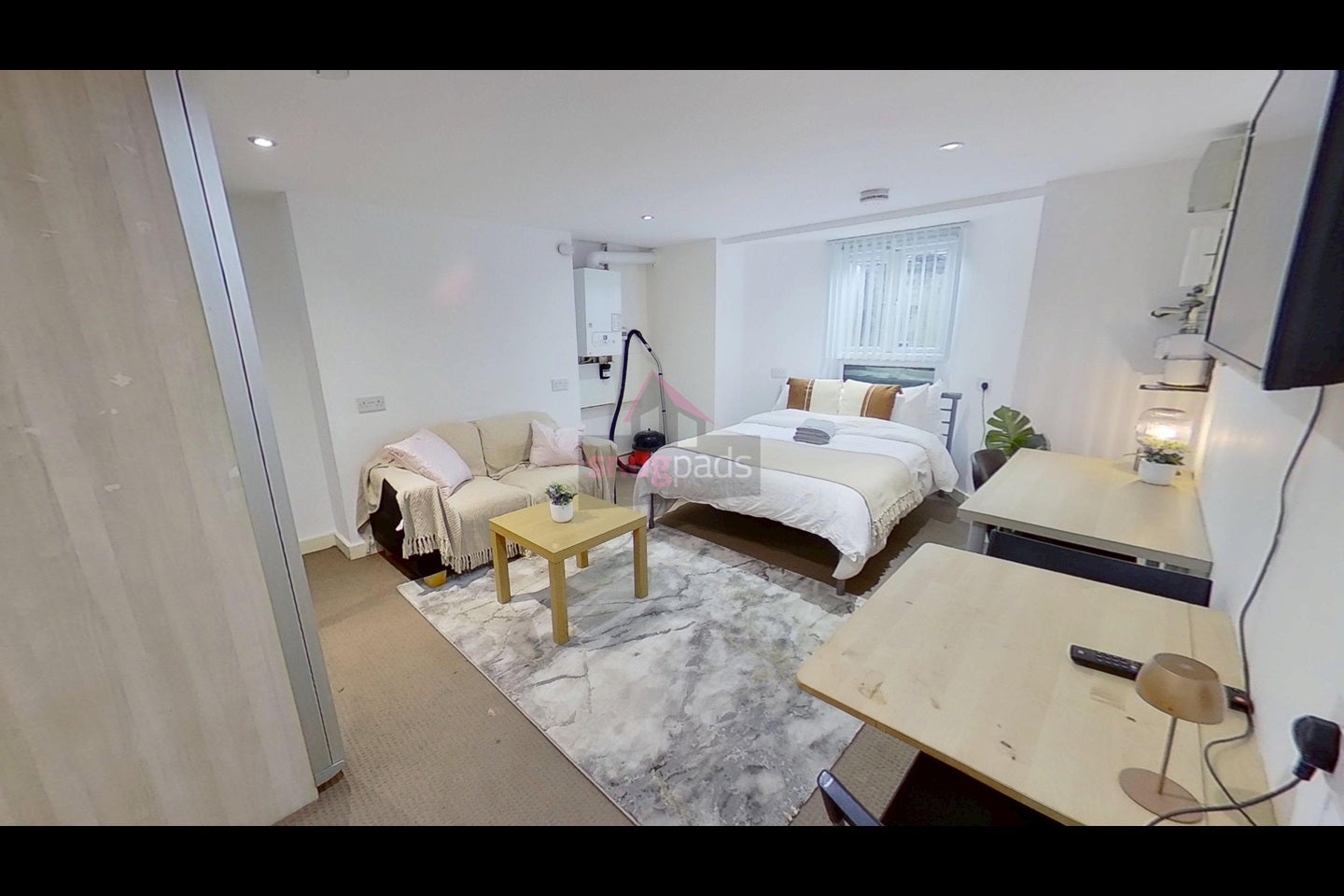 Flat Carlton Road in Salford