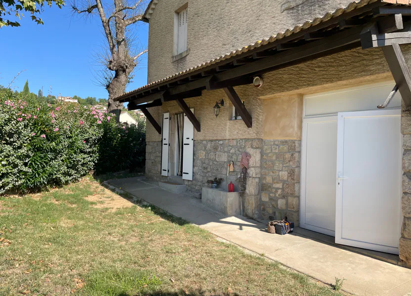 Maison Route des Fumades à Joyeuse