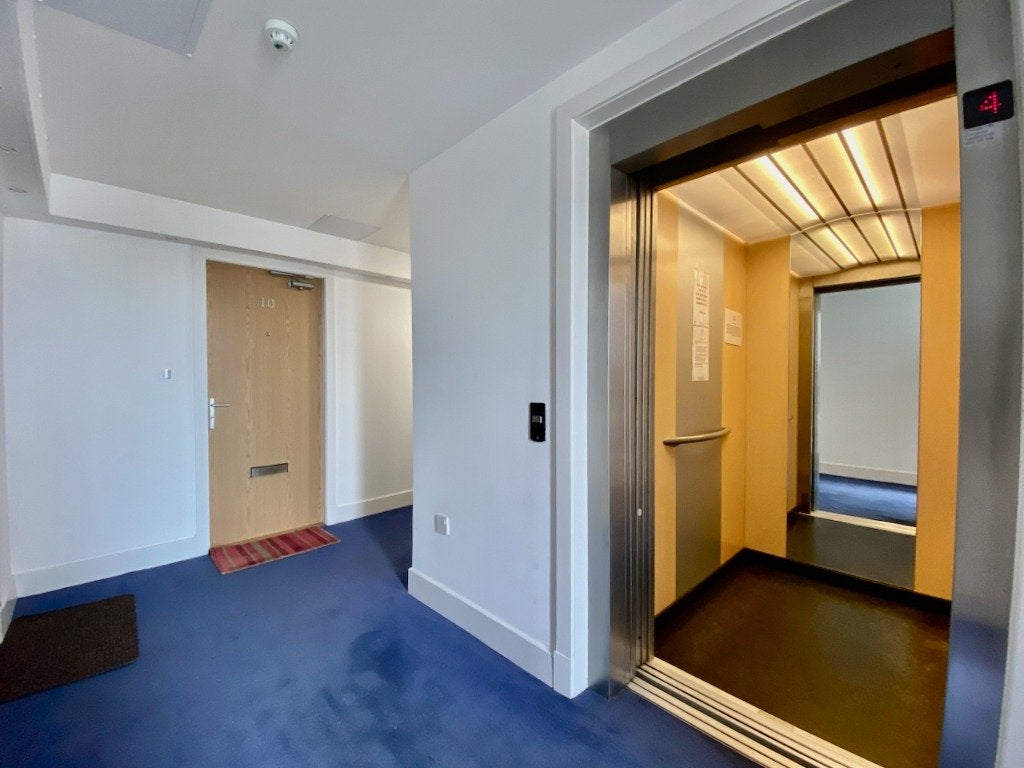 Flat Hopetoun Street in City of Edinburgh