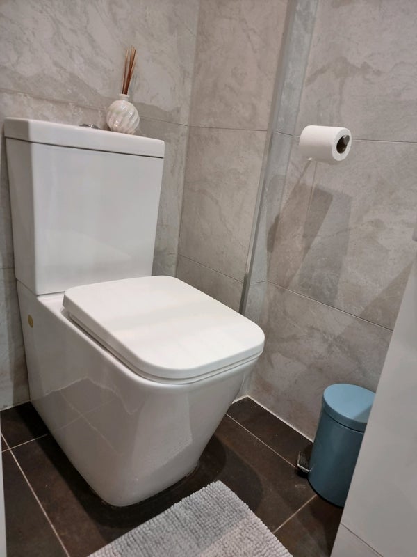 Flat Pierrepoint Road in Greater London