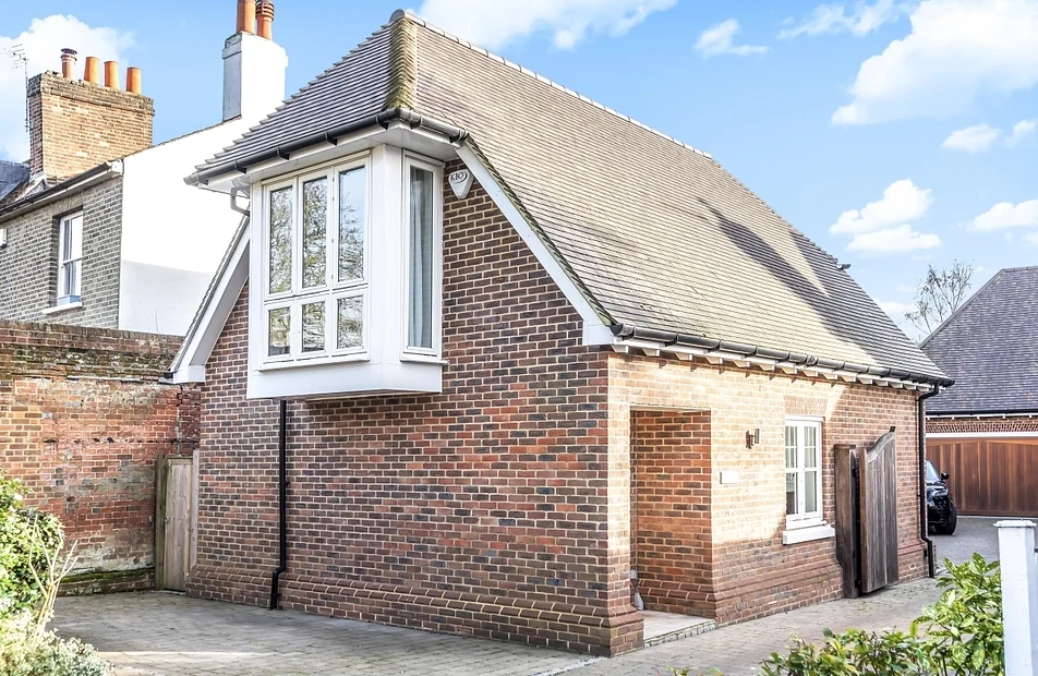 House The Glebe in Greater London