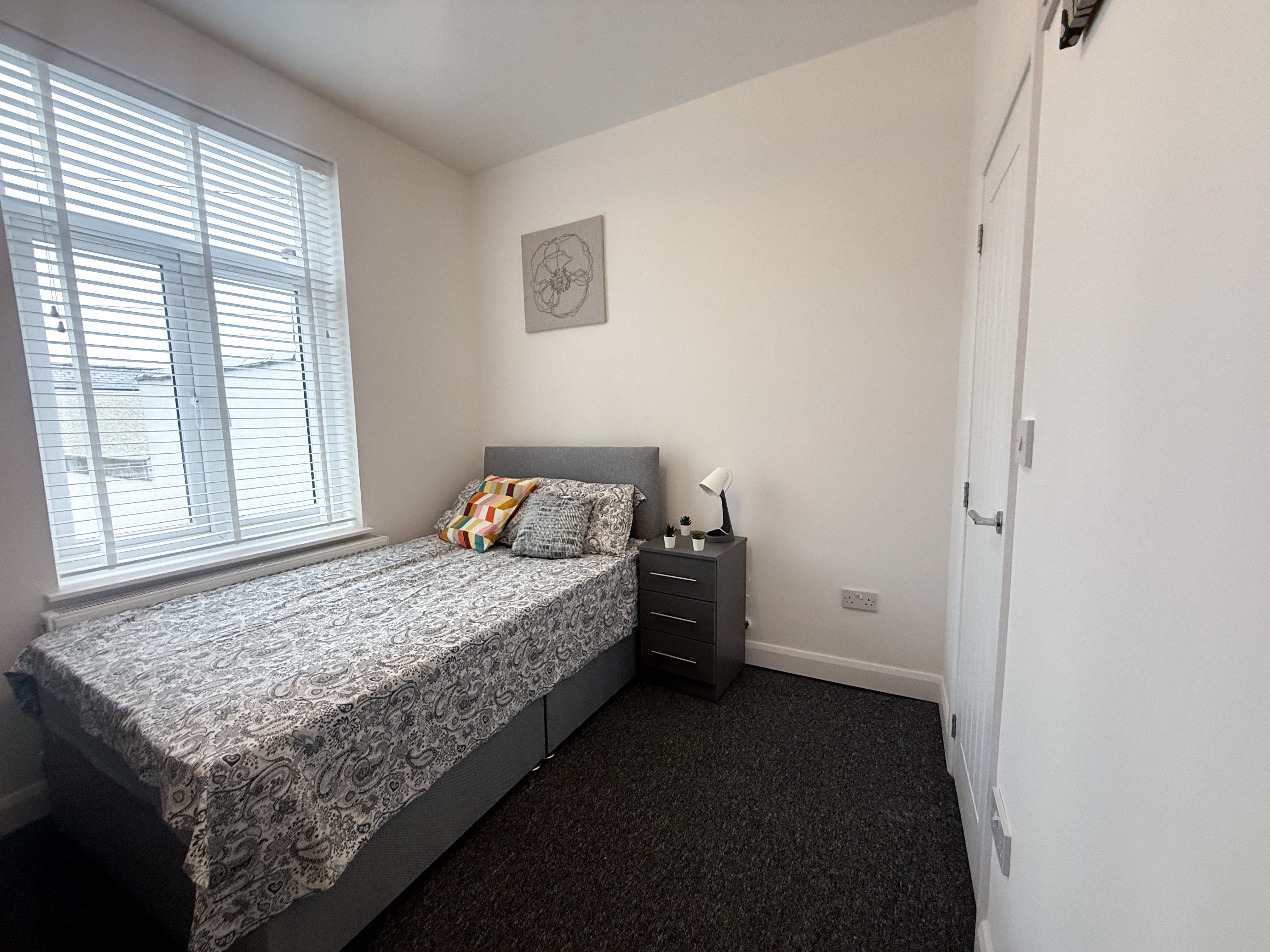 Room Hallam Street in Sandwell