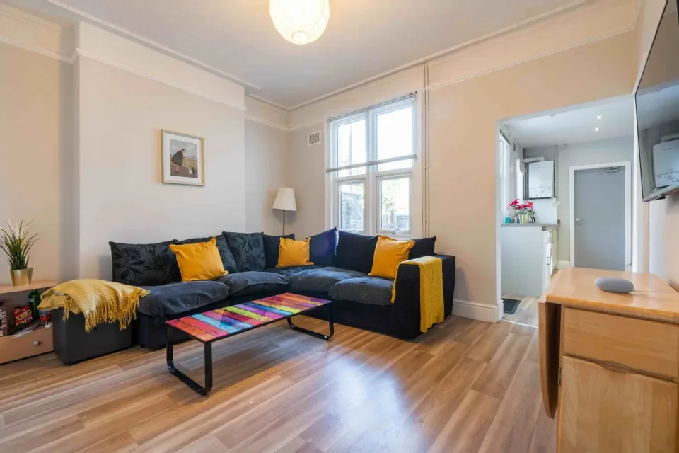 Room Carholme Road in Lincoln