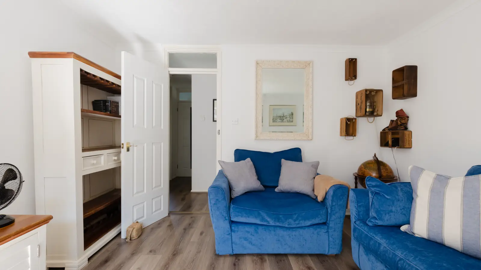 Flat Canterbury Place in Greater London