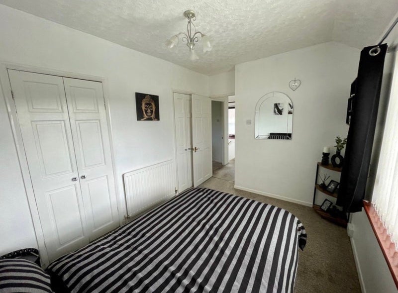 Room Cropredy Road in Birmingham