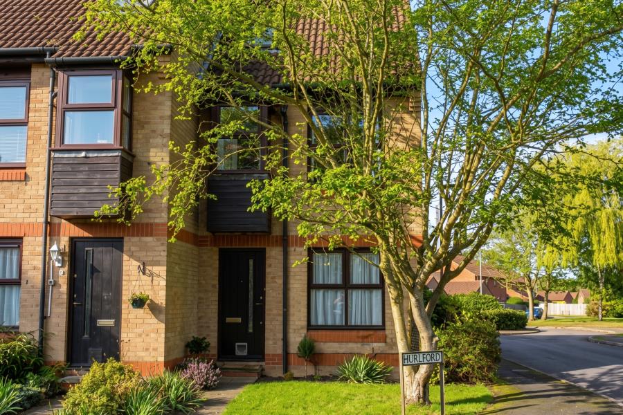 Flat Hurlford in Woking