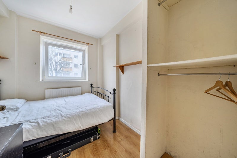 Room Jamaica Road in Greater London