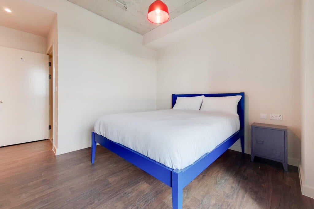 Flat First Way in Greater London