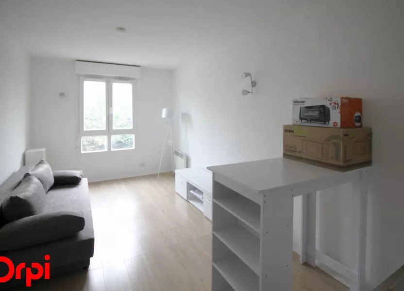 Flat Impasse des Terrasses in Cergy