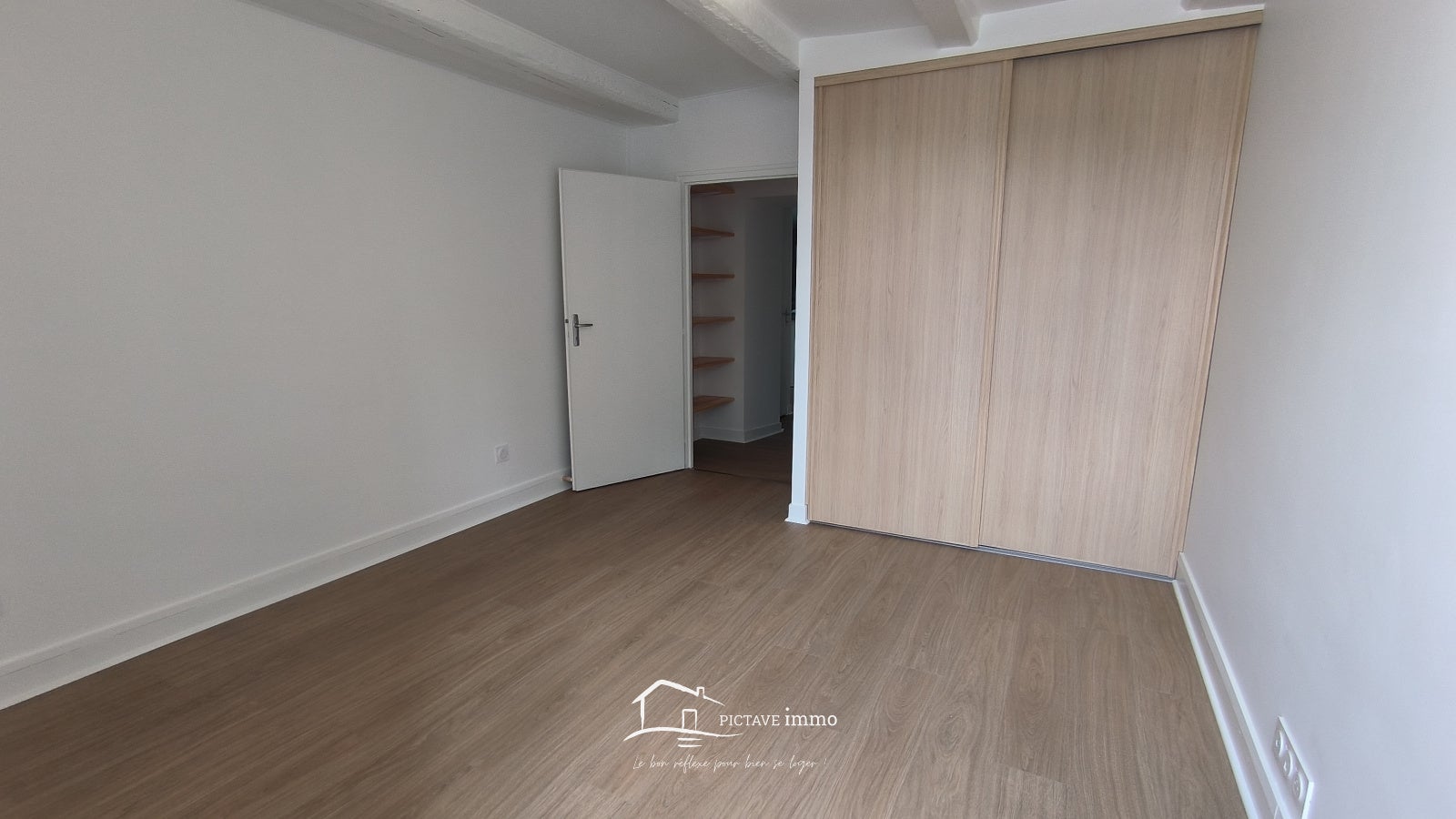 Appartement Rue du Moulin Cuit à Lezay