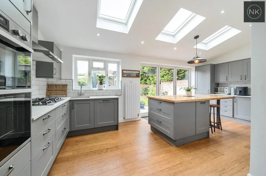 House Aplin Way in Greater London