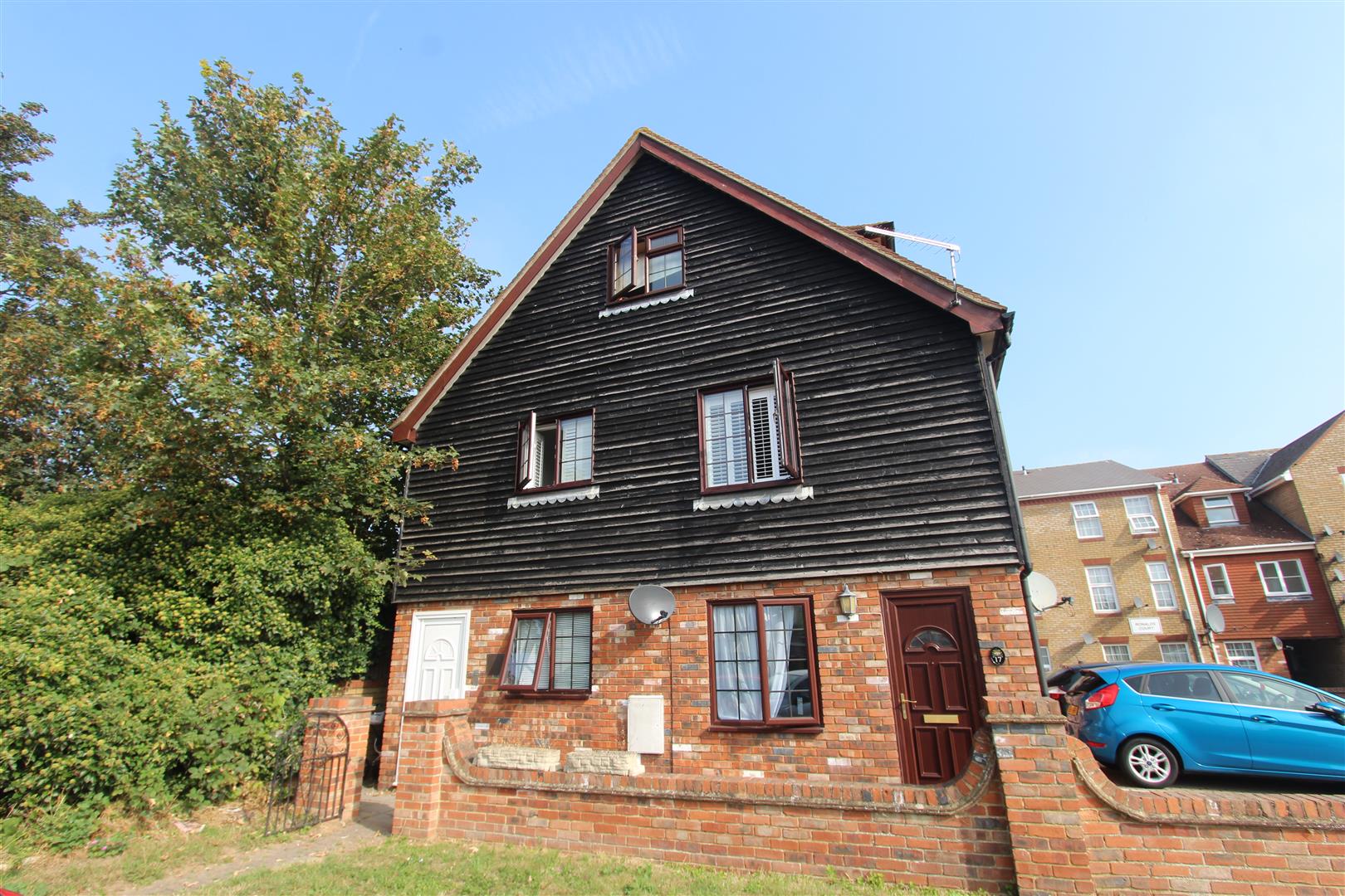 Flat Ronalds Court in Borough of Swale
