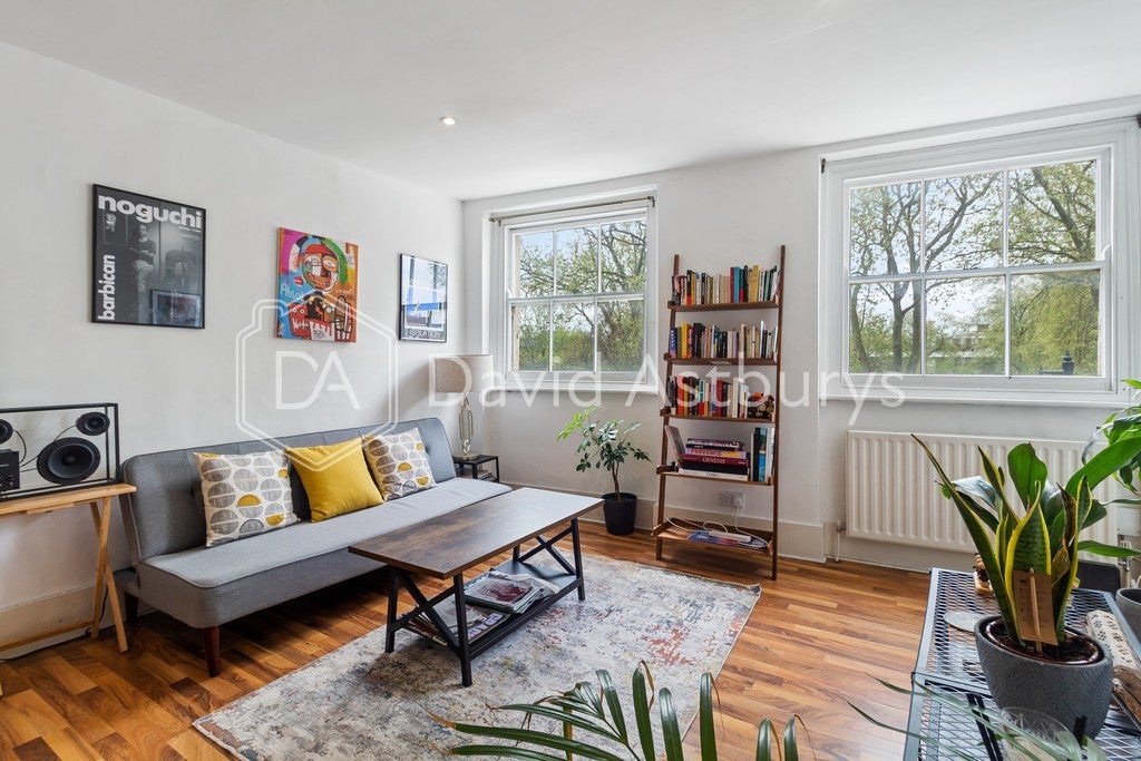 Flat Newington Green in Greater London