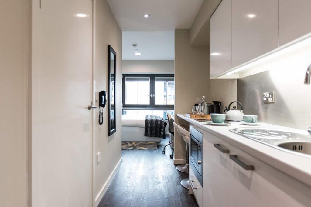 Room Paul Street in Greater London