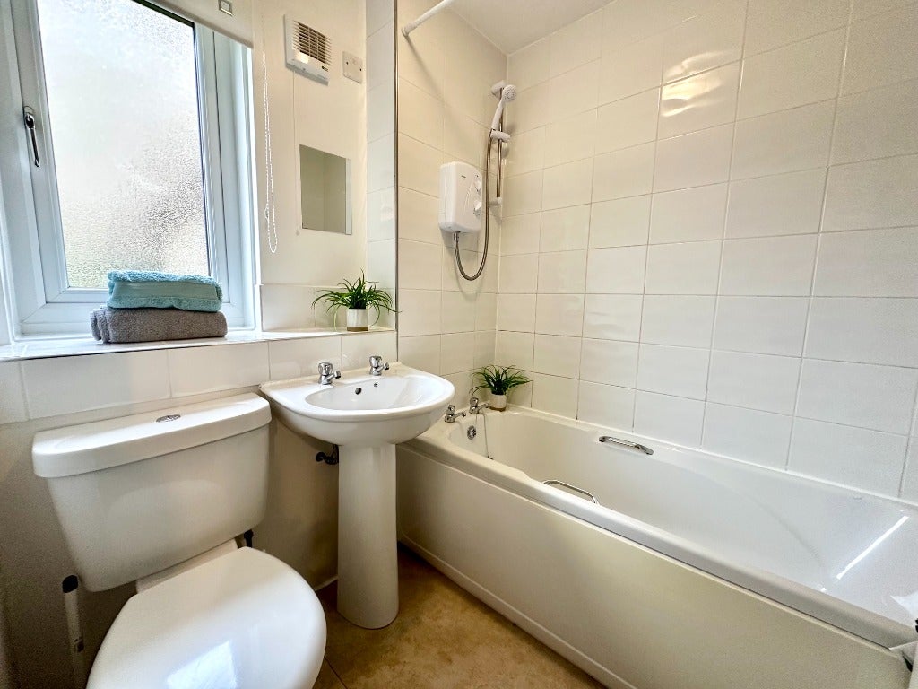 Flat Grandtully Drive in Glasgow
