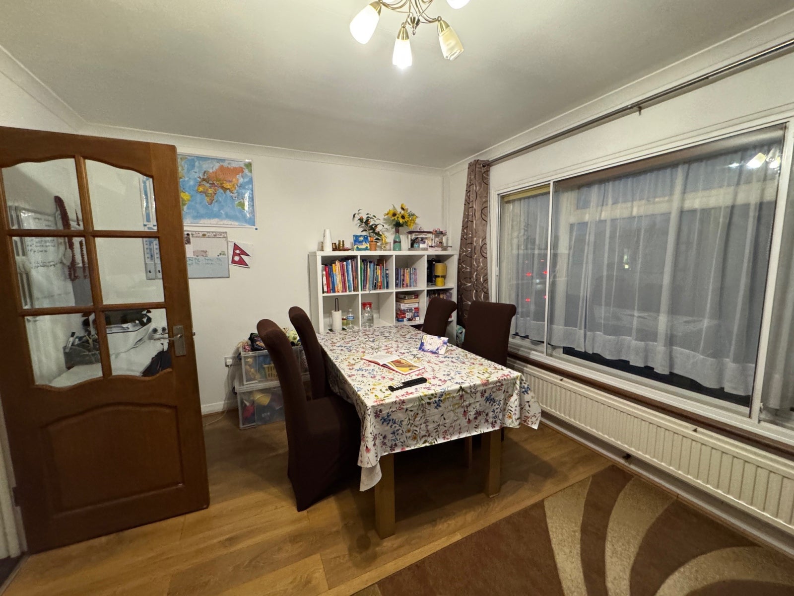 Flat Pembury Court in Greater London