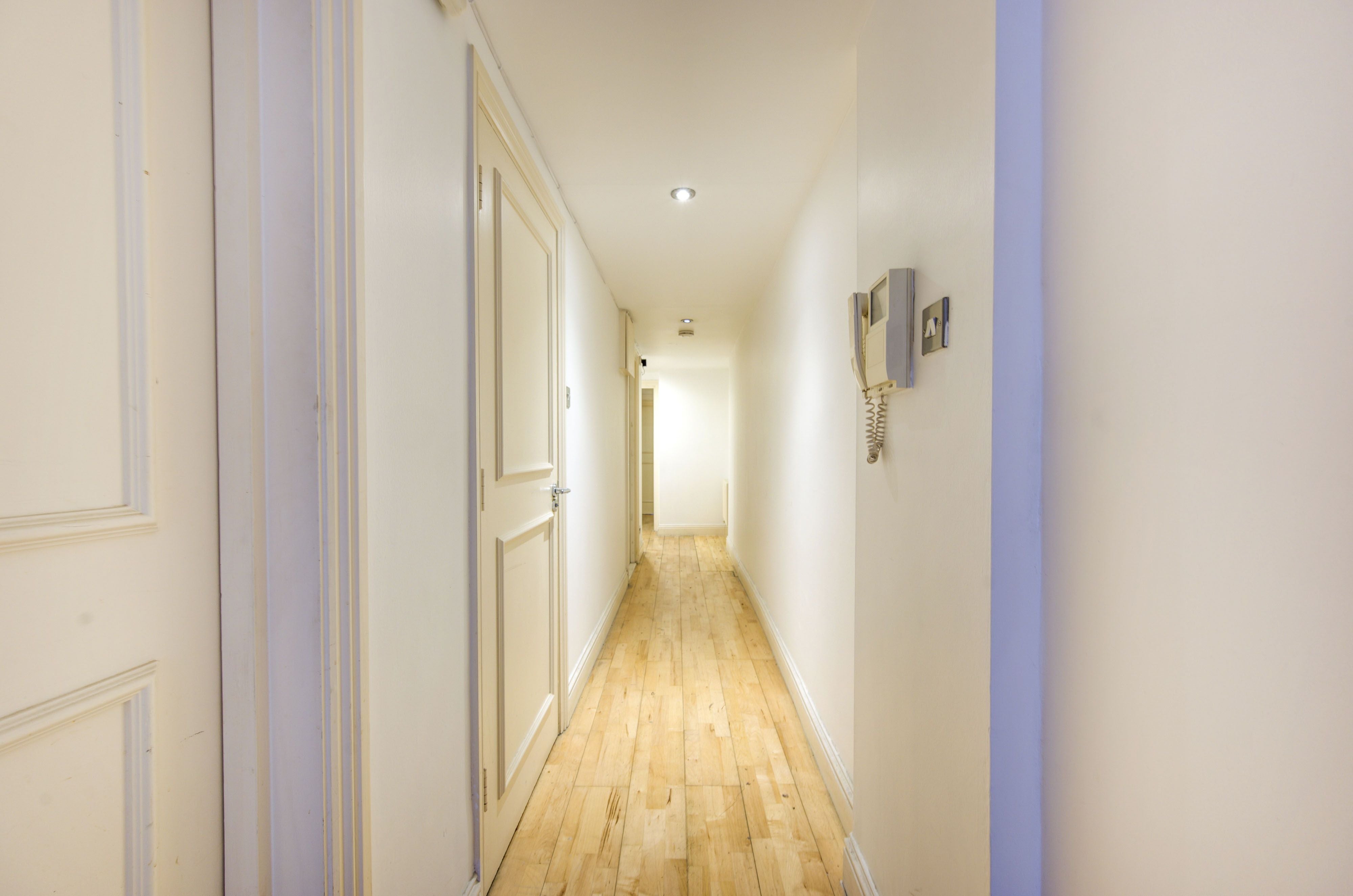 Flat Collingham Place in Greater London