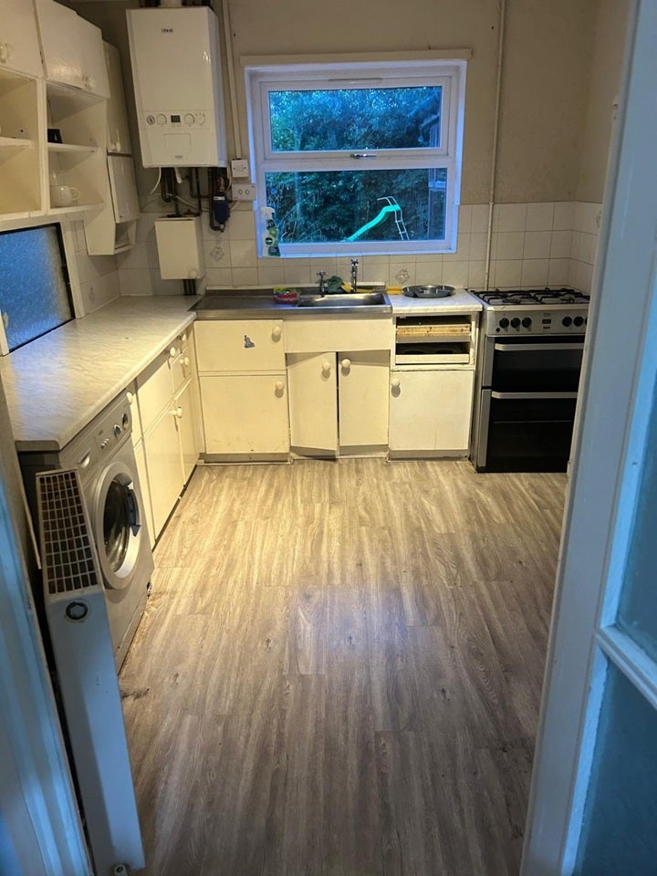 Flat Hazeldene Road in Birmingham