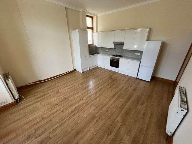 Flat Perry Vale in Greater London