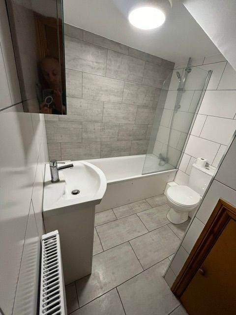 Flat Perry Vale in Greater London