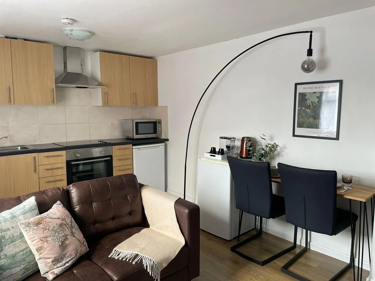 Flat Conway Road in Greater London