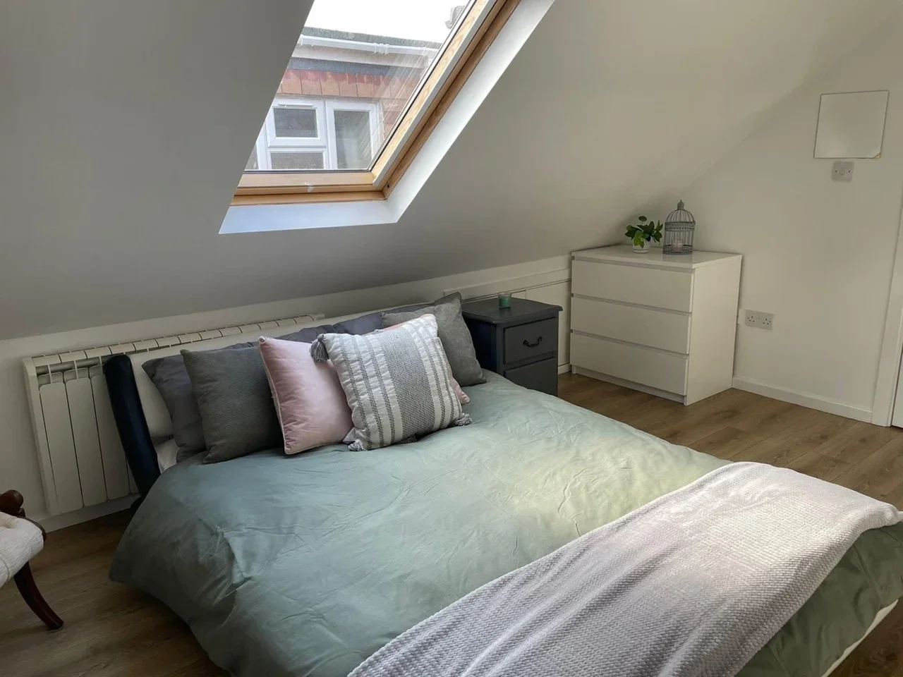 Flat Conway Road in Greater London