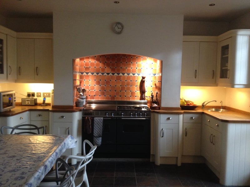 Room Geoffrey Road in Greater London
