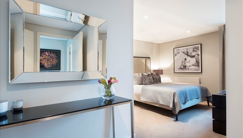 Flat Merchant Square in City of Westminster