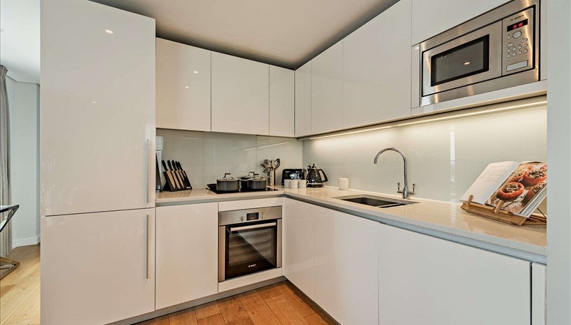 Flat Merchant Square in City of Westminster