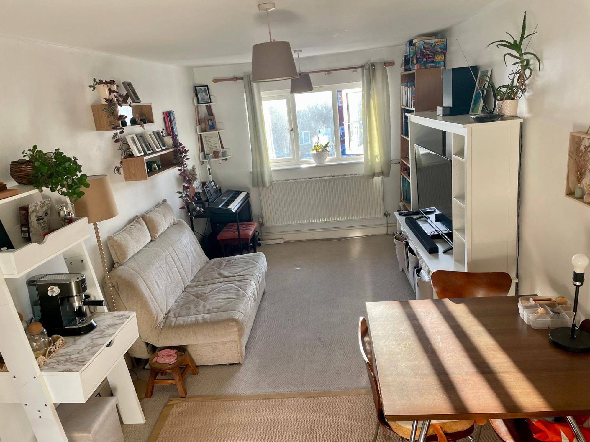 Flat Deemuir Square in Cardiff