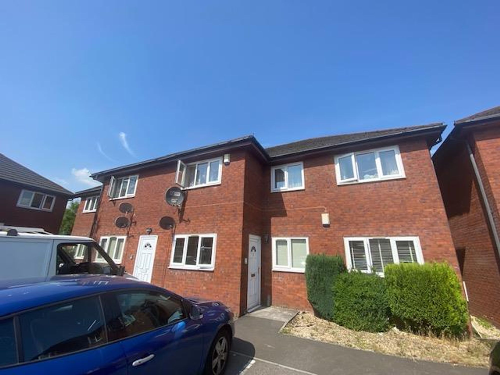 Flat Deemuir Square in Cardiff