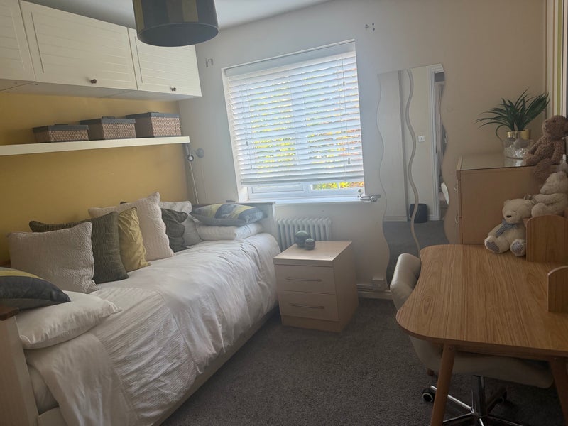 Room Trostrey Road in Birmingham