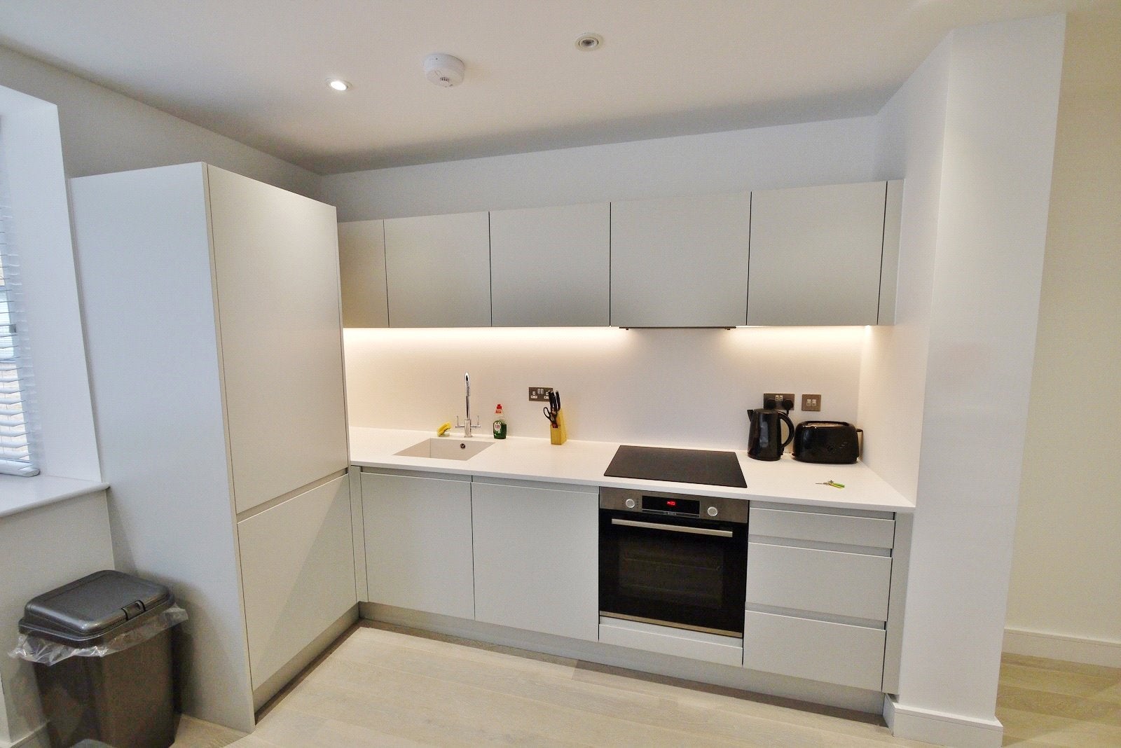 Flat New Road in Brentwood