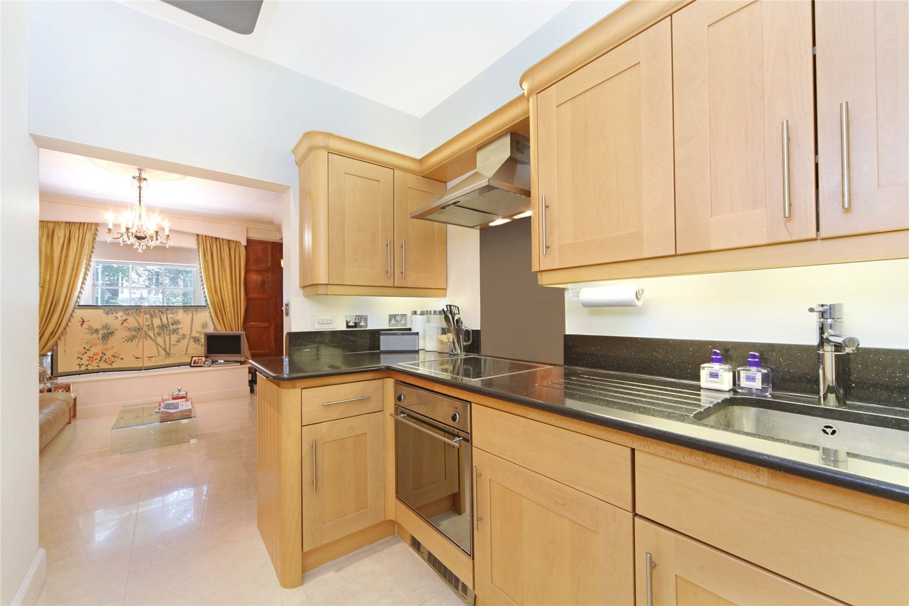 Flat Brompton Square in Greater London