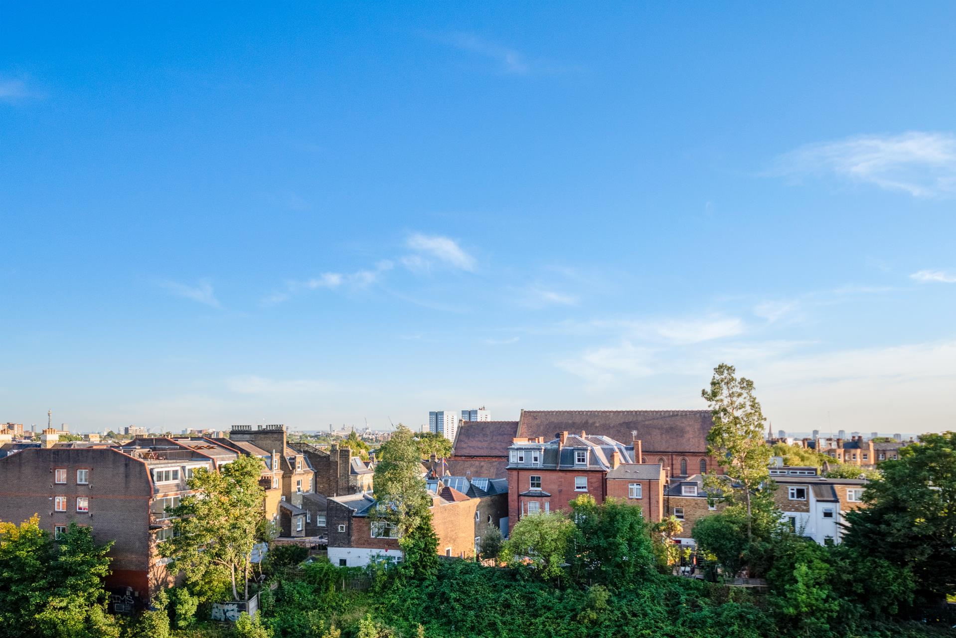 Flat Heritage Lane in Greater London