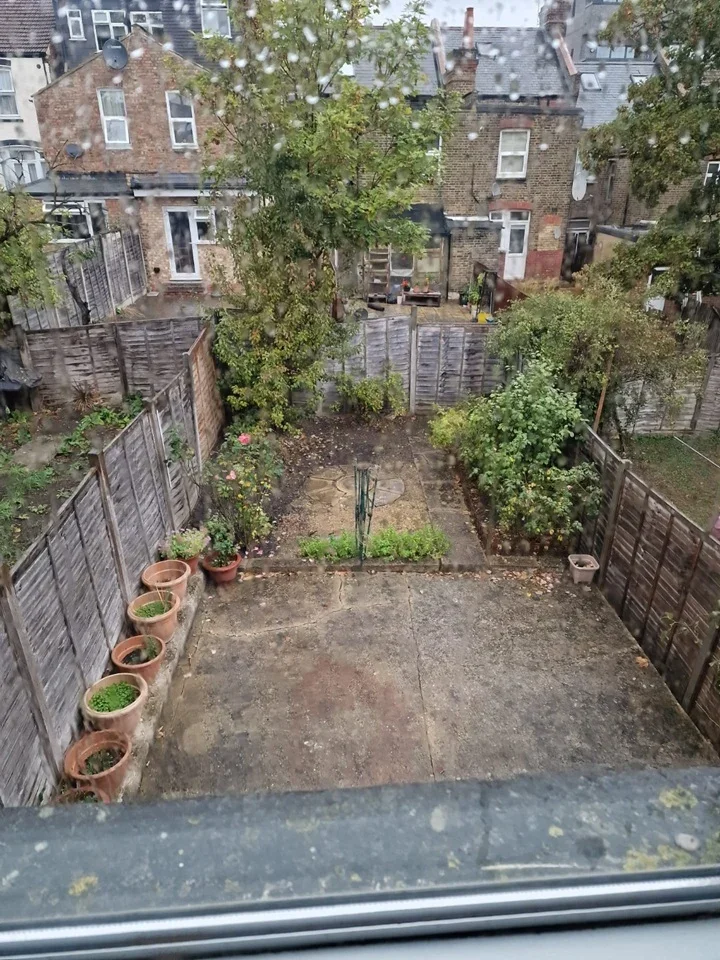 House Mostyn Avenue in Greater London