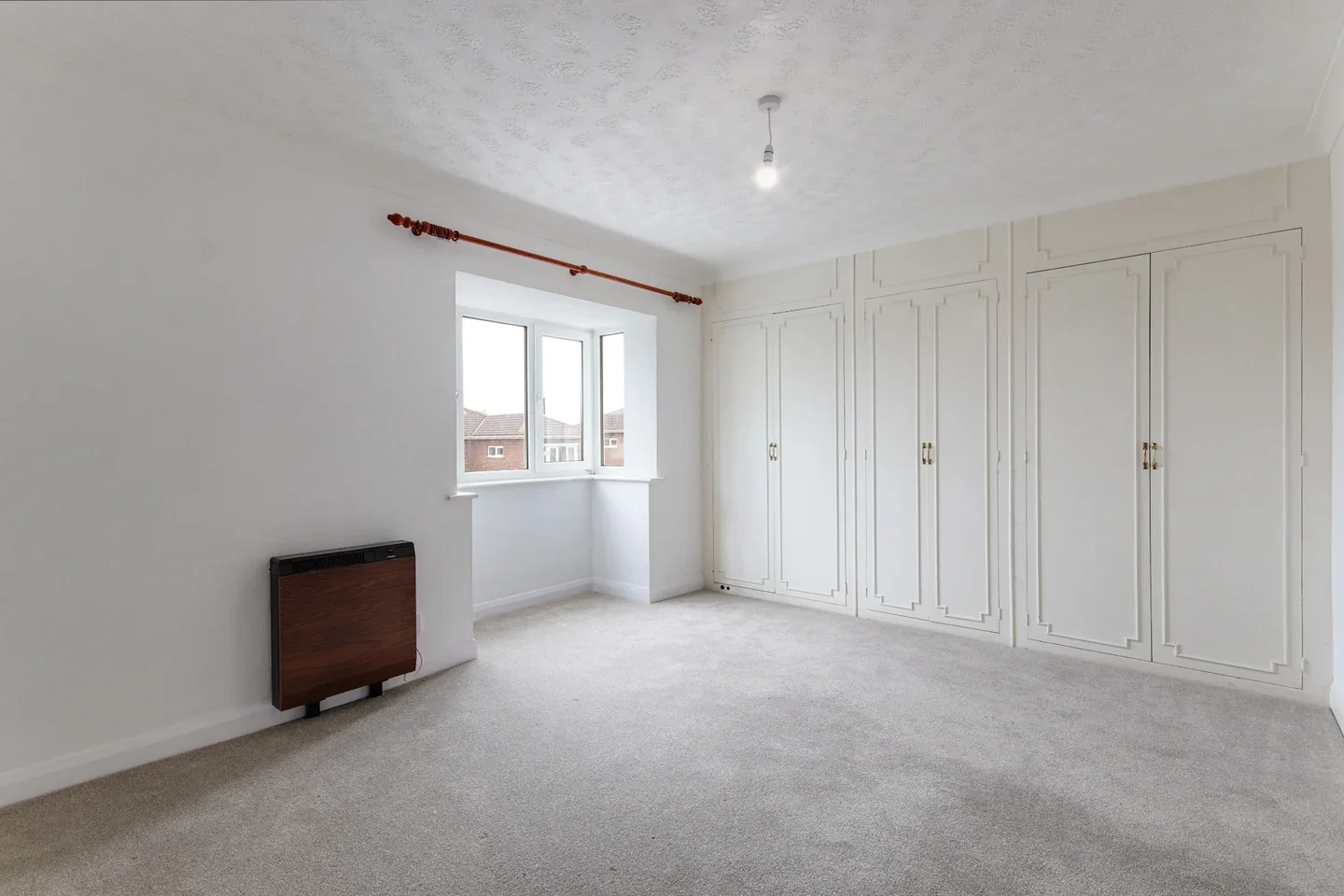 Flat Russell Square in Sevenoaks