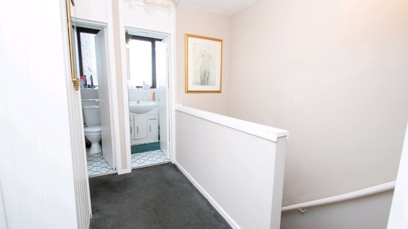 Room Crondall Street in Greater London