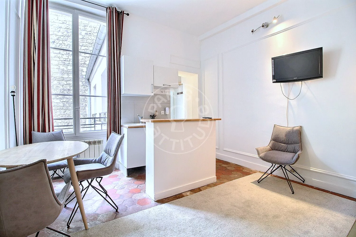 Flat Rue Quincampoix in Paris
