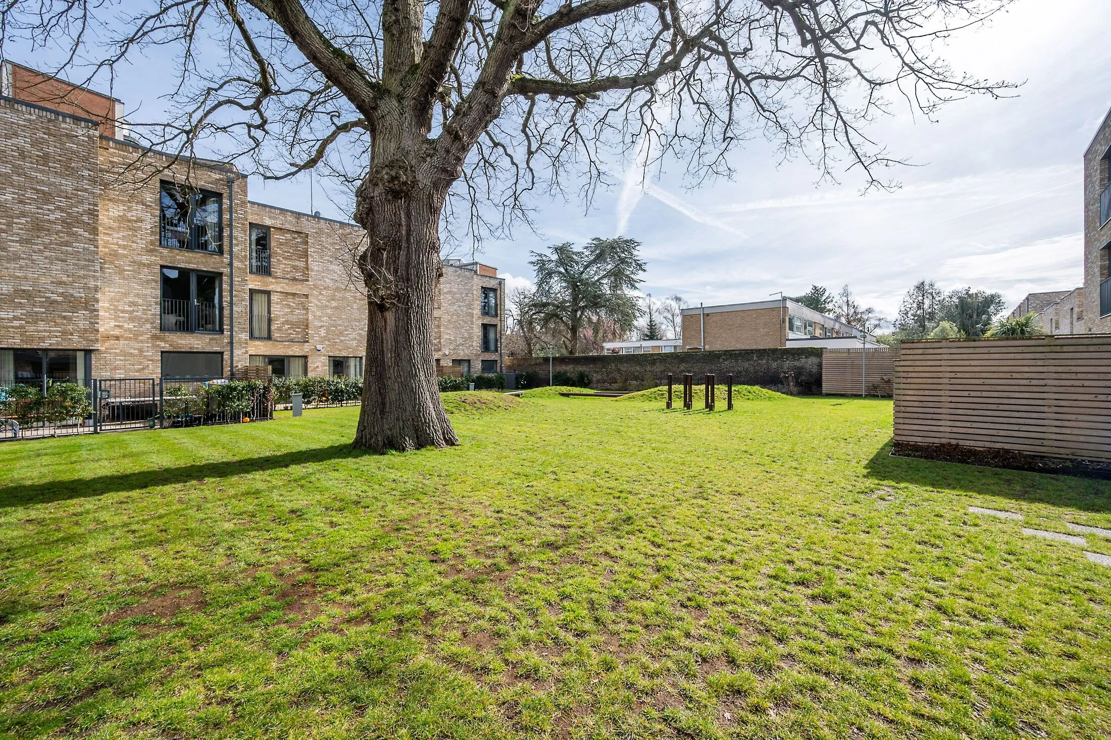 Flat Beatrice Place in Greater London