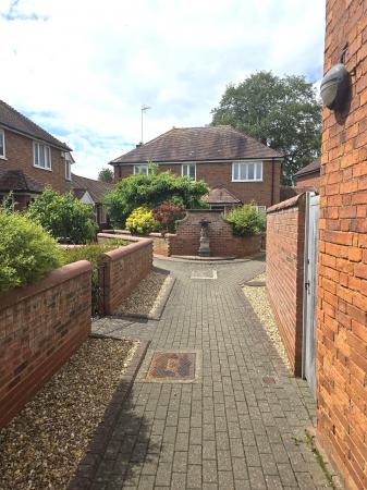 House Kettering Road in Harborough