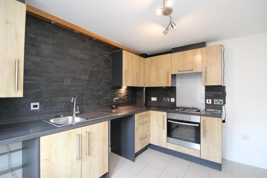 House Willowbrook Close in Canterbury