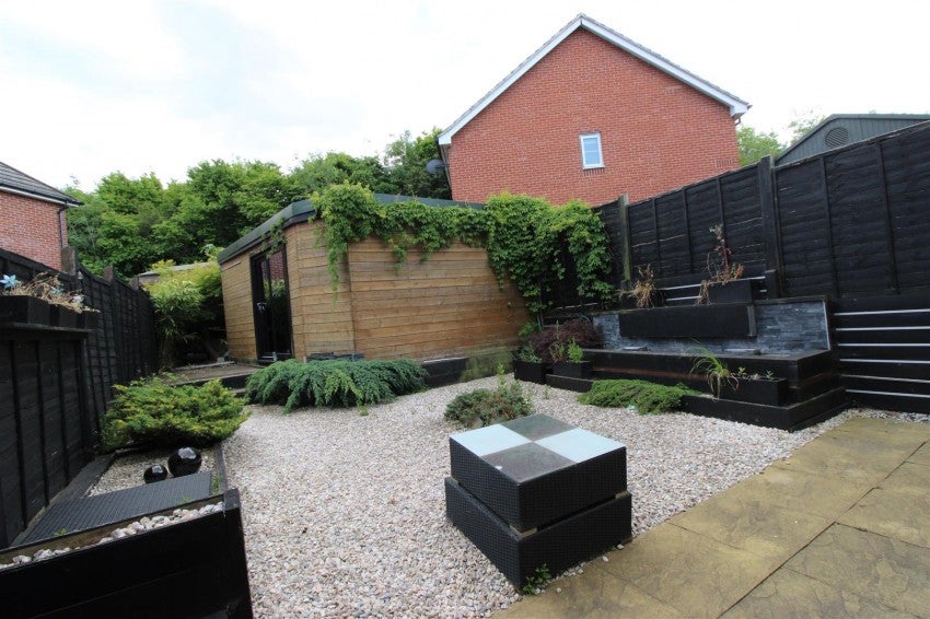 House Willowbrook Close in Canterbury