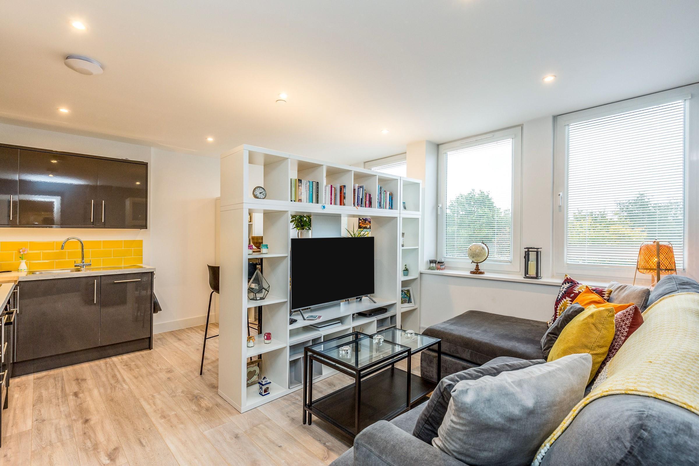 Flat Stockwood Road in Bristol