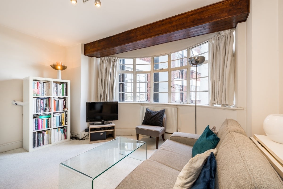 Flat Westbourne Terrace in City of Westminster