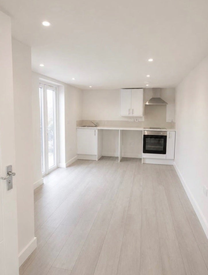 Room Moreton Road in Epping Forest