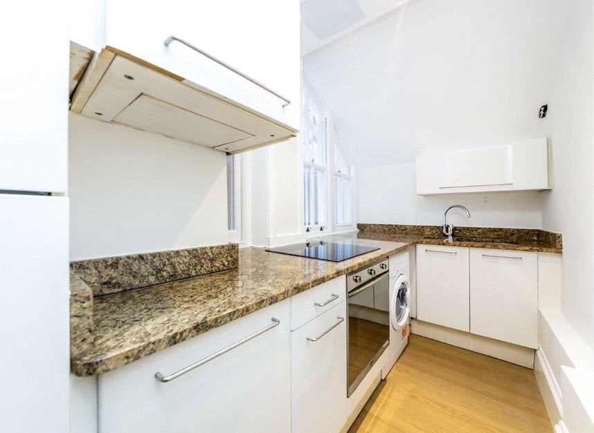 Flat Draycott Place in Greater London
