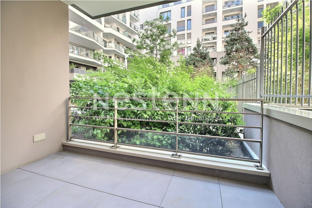 Flat Avenue de l'Europe in Courbevoie