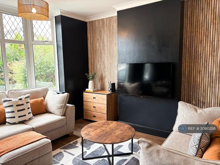 House Riversley Road in Gloucester